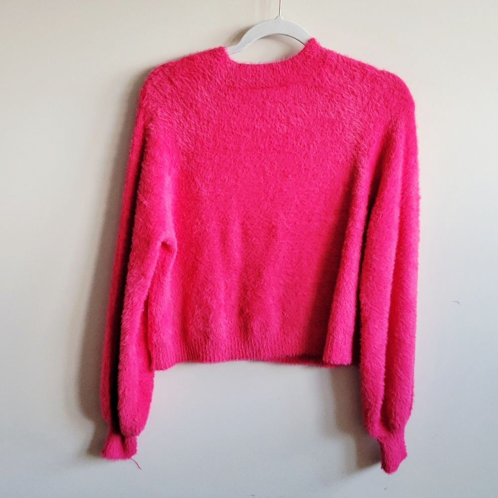 Southern Shirt Cropped Feather Sweater In Pink‎ - Picture 6 of 8